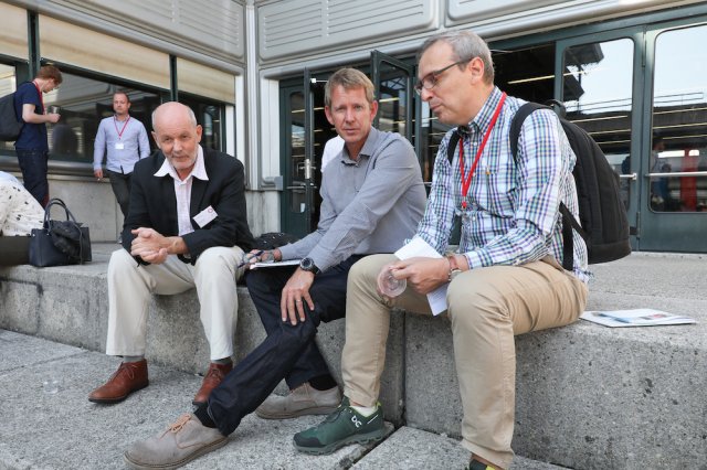 fm18_postersession_833