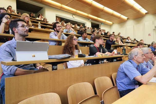 fm18_postersession_869